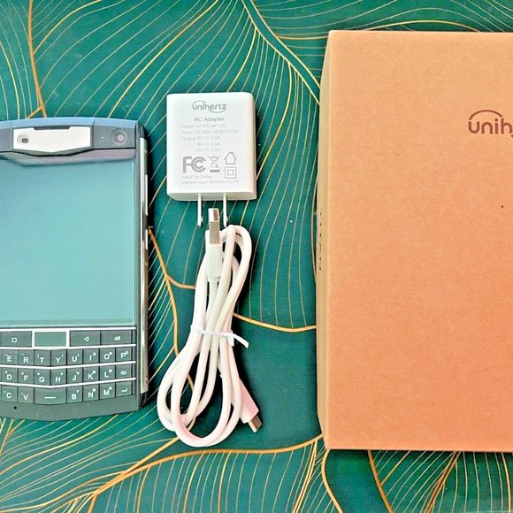 Unihertz Titan | 6GB RAM | 128GB ROM | open box | QUICK USA SHIPPING | - Picture 1 of 6